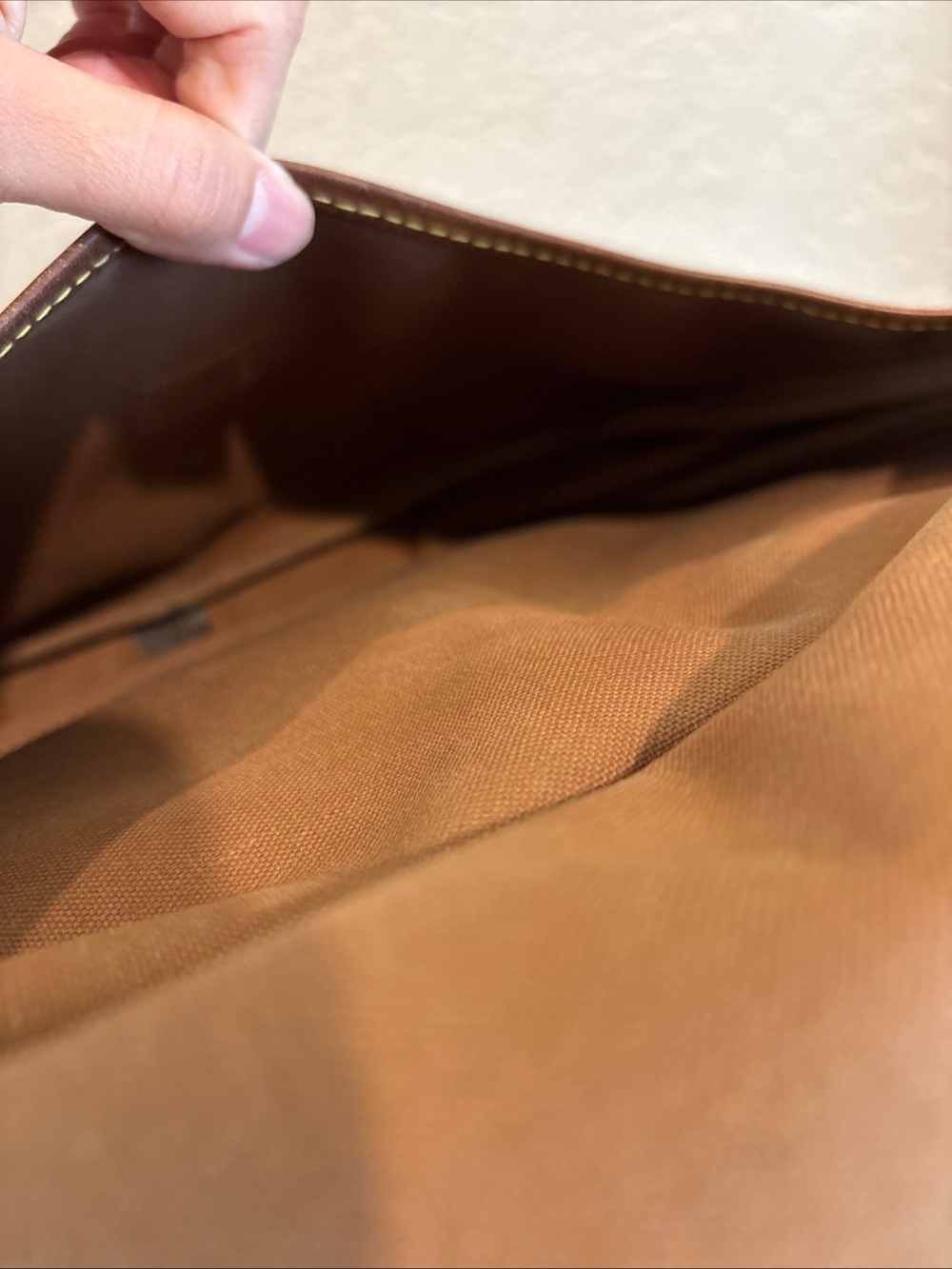 Louis Vuitton Saumur 30 Brown Monogram Crossbody Bag - Picture 9 of 14